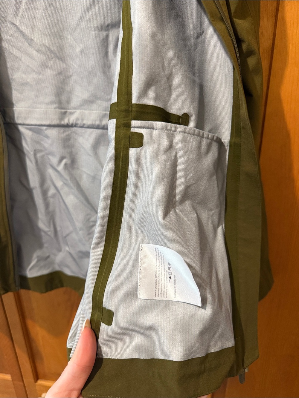 LULULEMON Rain Rival Jacket - Picture 9 of 9